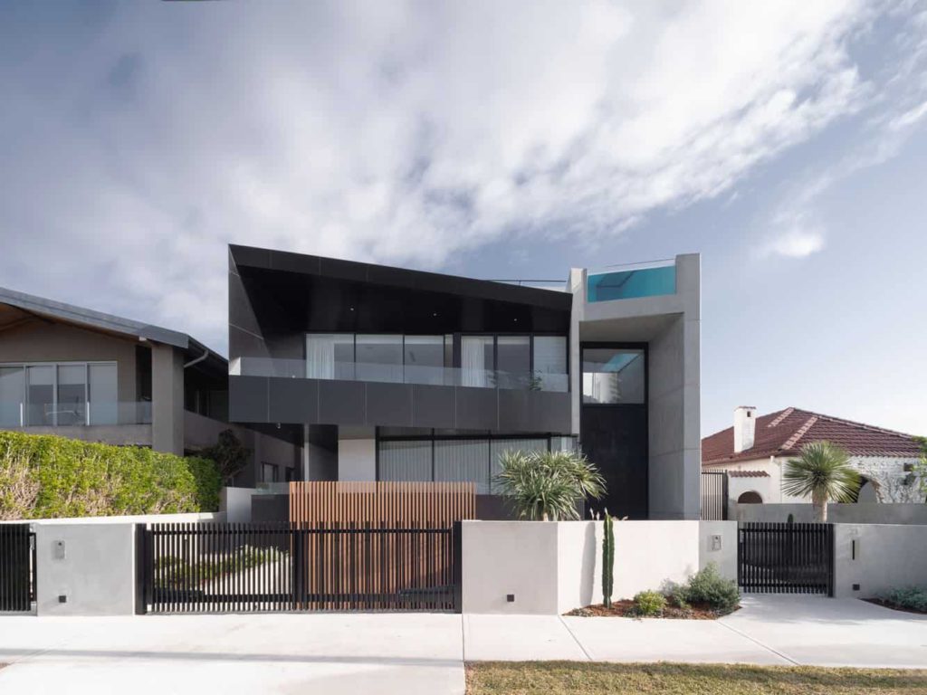 Glass Swimming Pools: Redefining Luxury Home Design